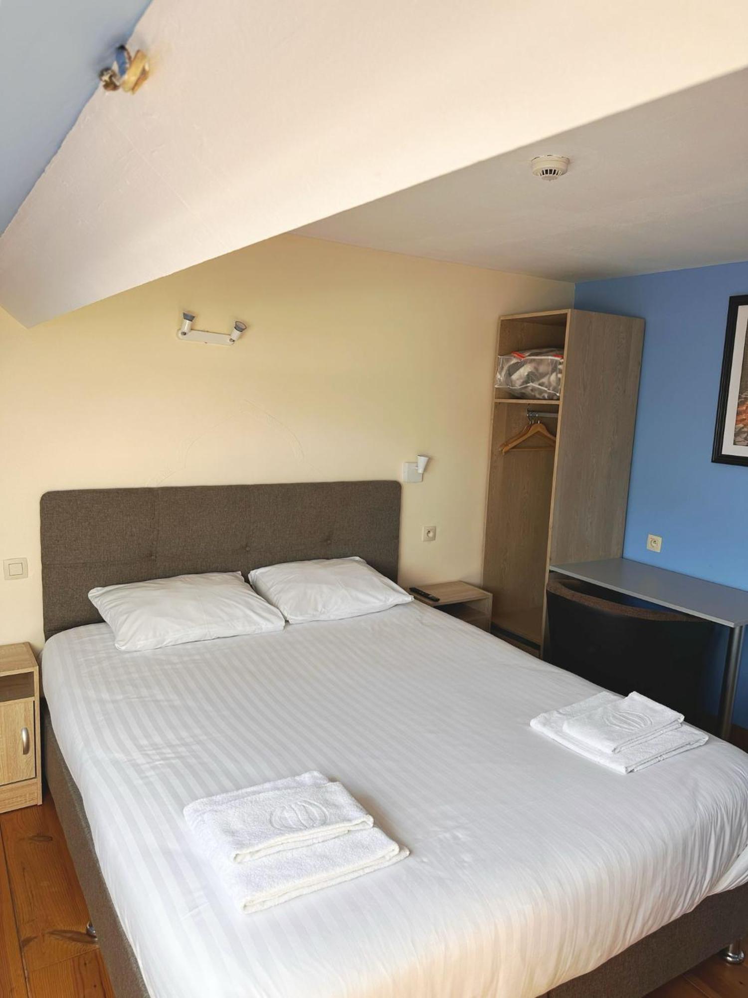 At-Pacific-Hotel Βαβρ Εξωτερικό φωτογραφία